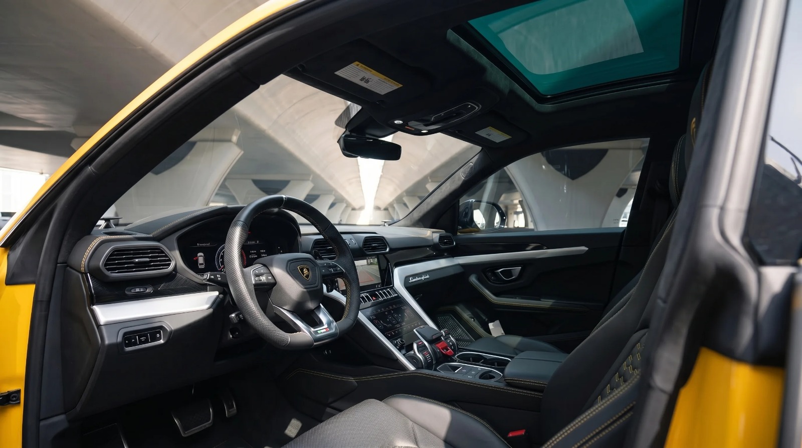 Lamborghini Urus — photo 4